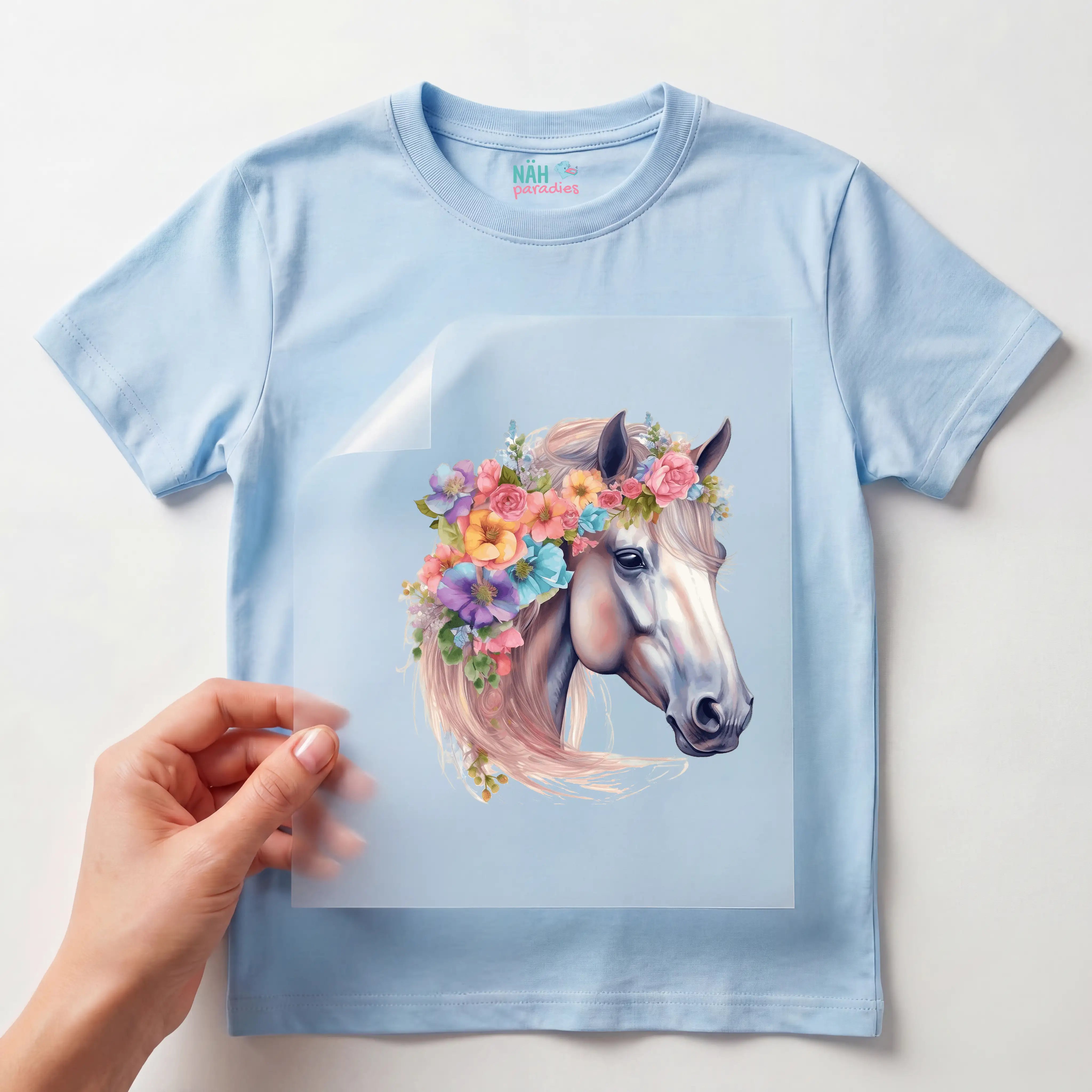 Bügelbild Pferd mit Blumenkranz