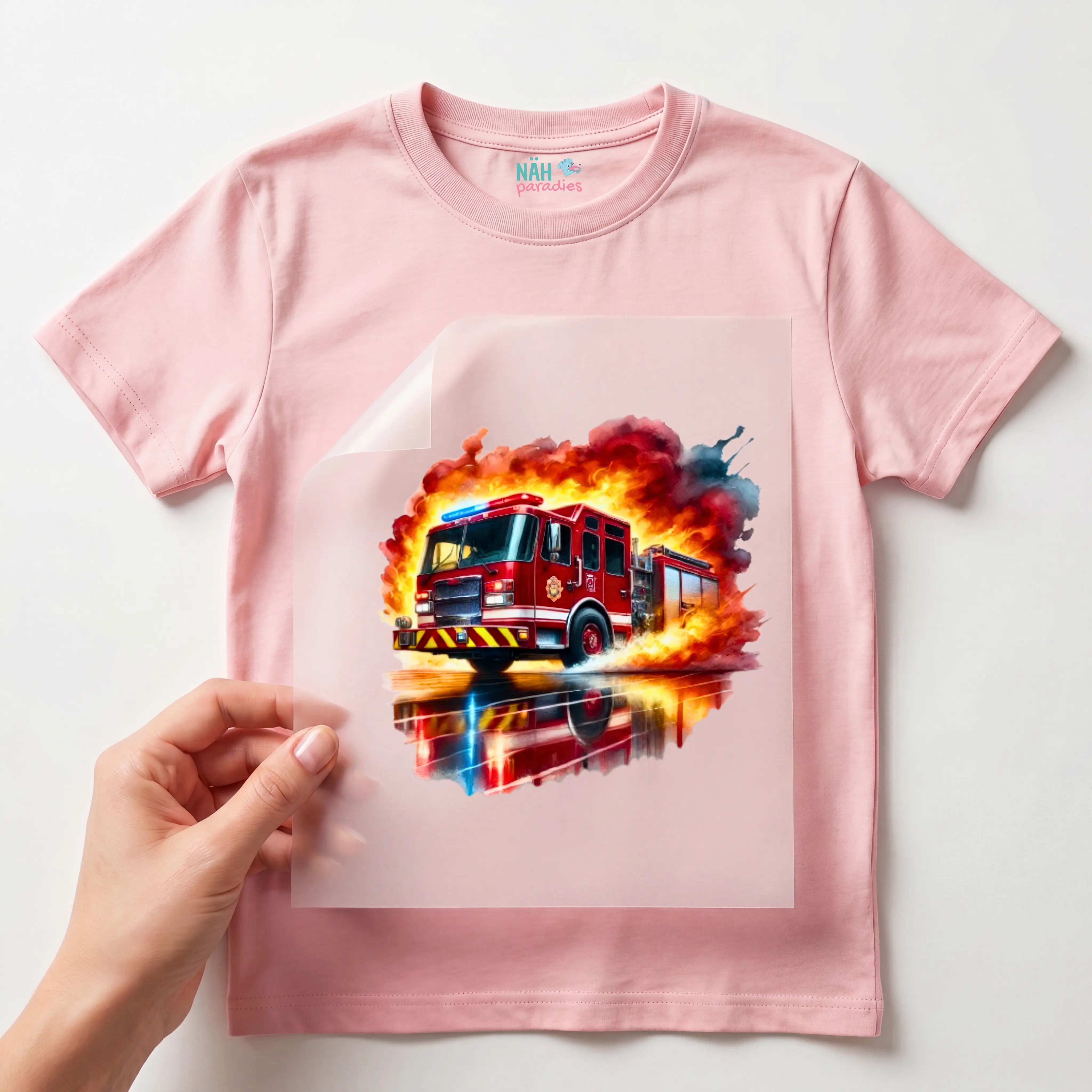 Bügelbild Blaulicht Feuerwehr im Flammeninferno