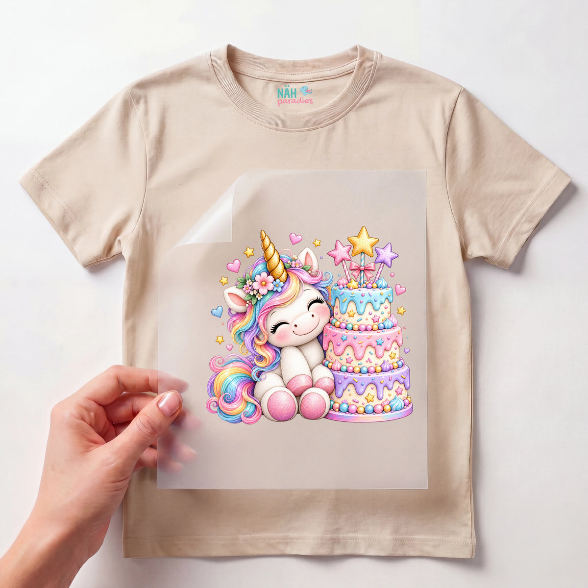 Bügelbild Einhorn mit Geburtstagstorte