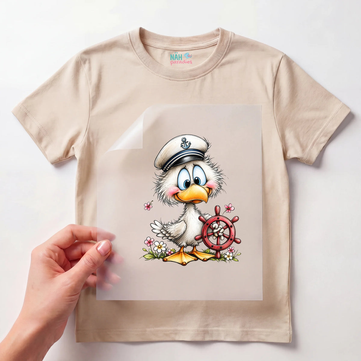 Bügelbild Ente Kapitän mit Steuerrad