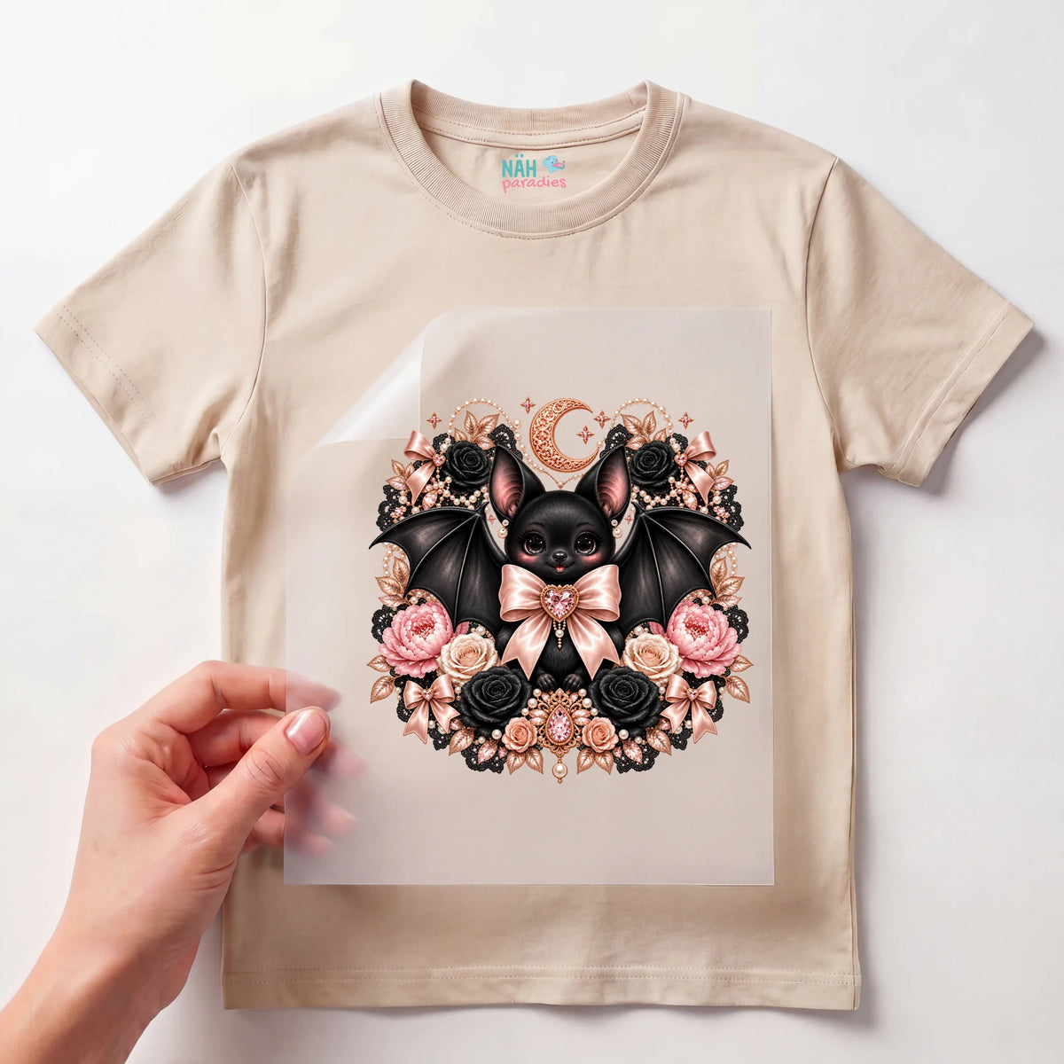 Bügelbild Fledermaus mit Schleife und Rosen Gothic