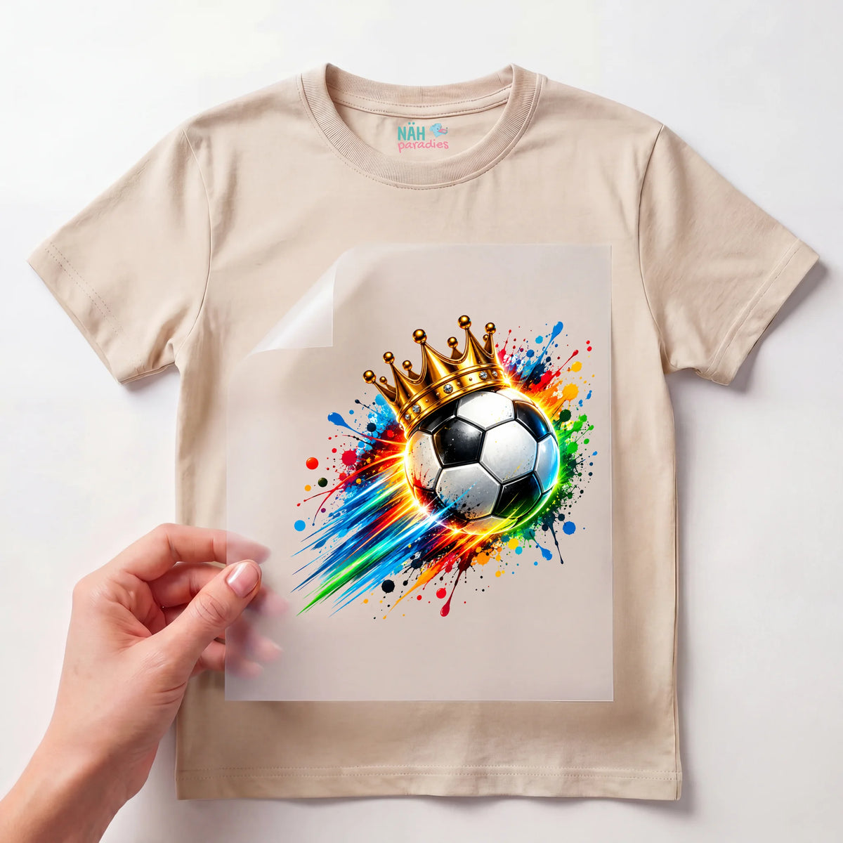 Bügelbild Fußball mit Krone Farbexplosion