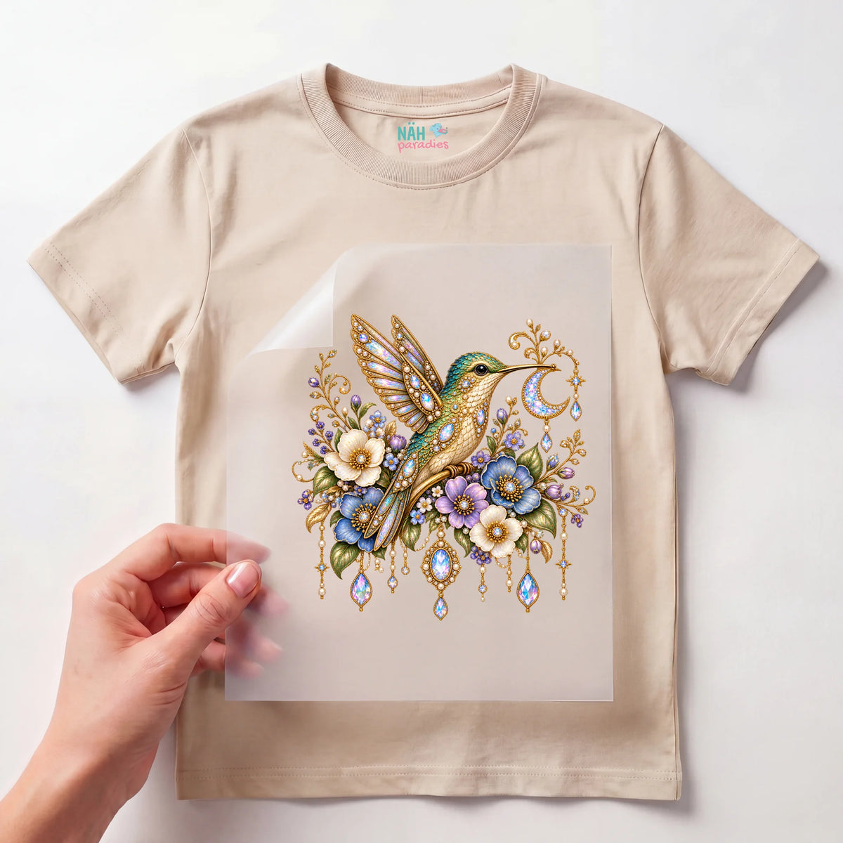 Bügelbild Kolibri mit Blumen und Kristallen