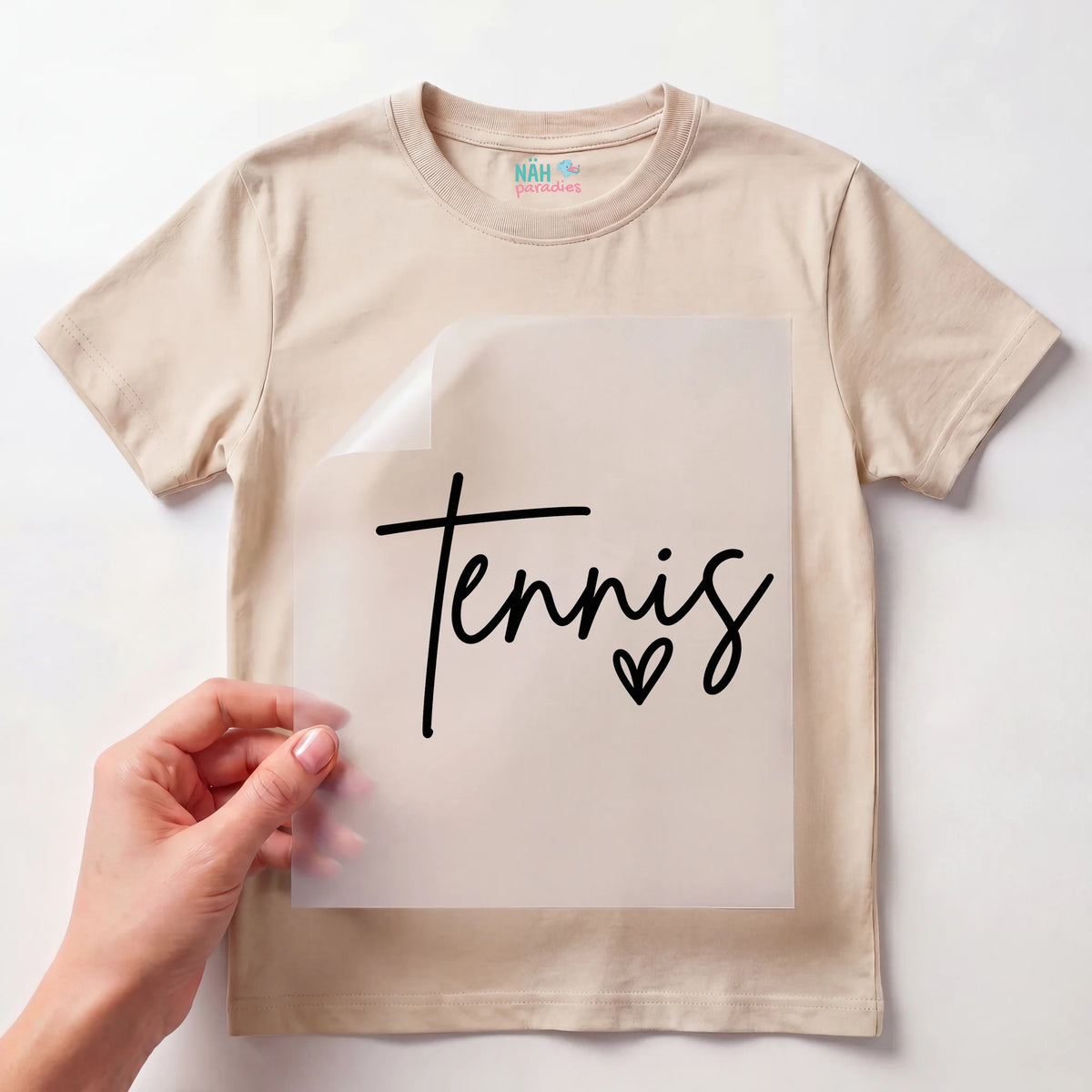 Bügelbild Tennis Schriftzug mit Herz