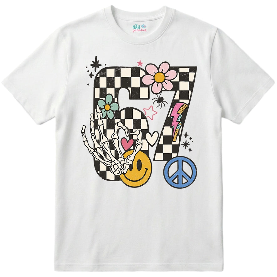 Six Seven Peace Flower Checker – Kinder T-Shirt mit Namen | 67 Meme personalisierbar