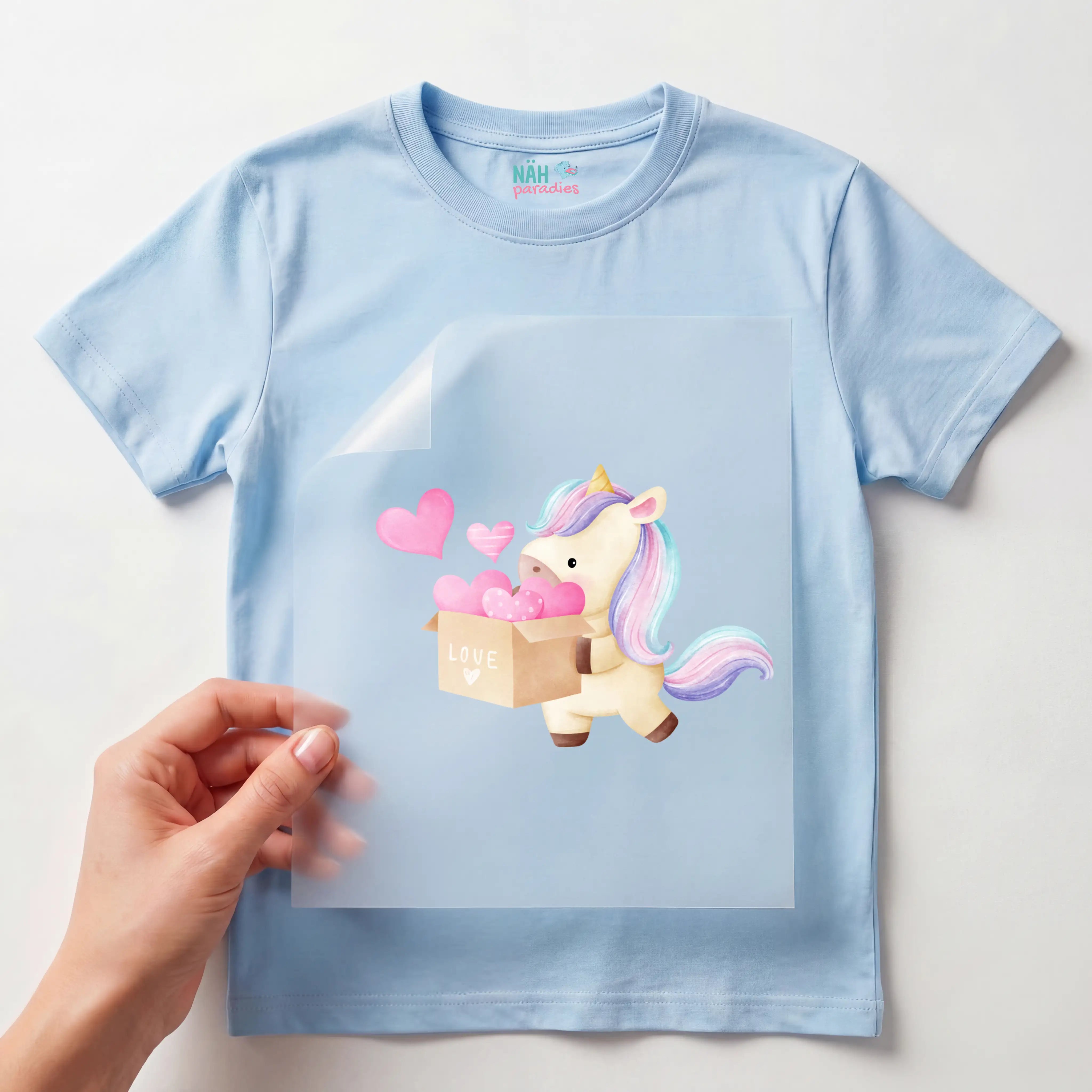 Bügelbild Einhorn Liebeslieferung