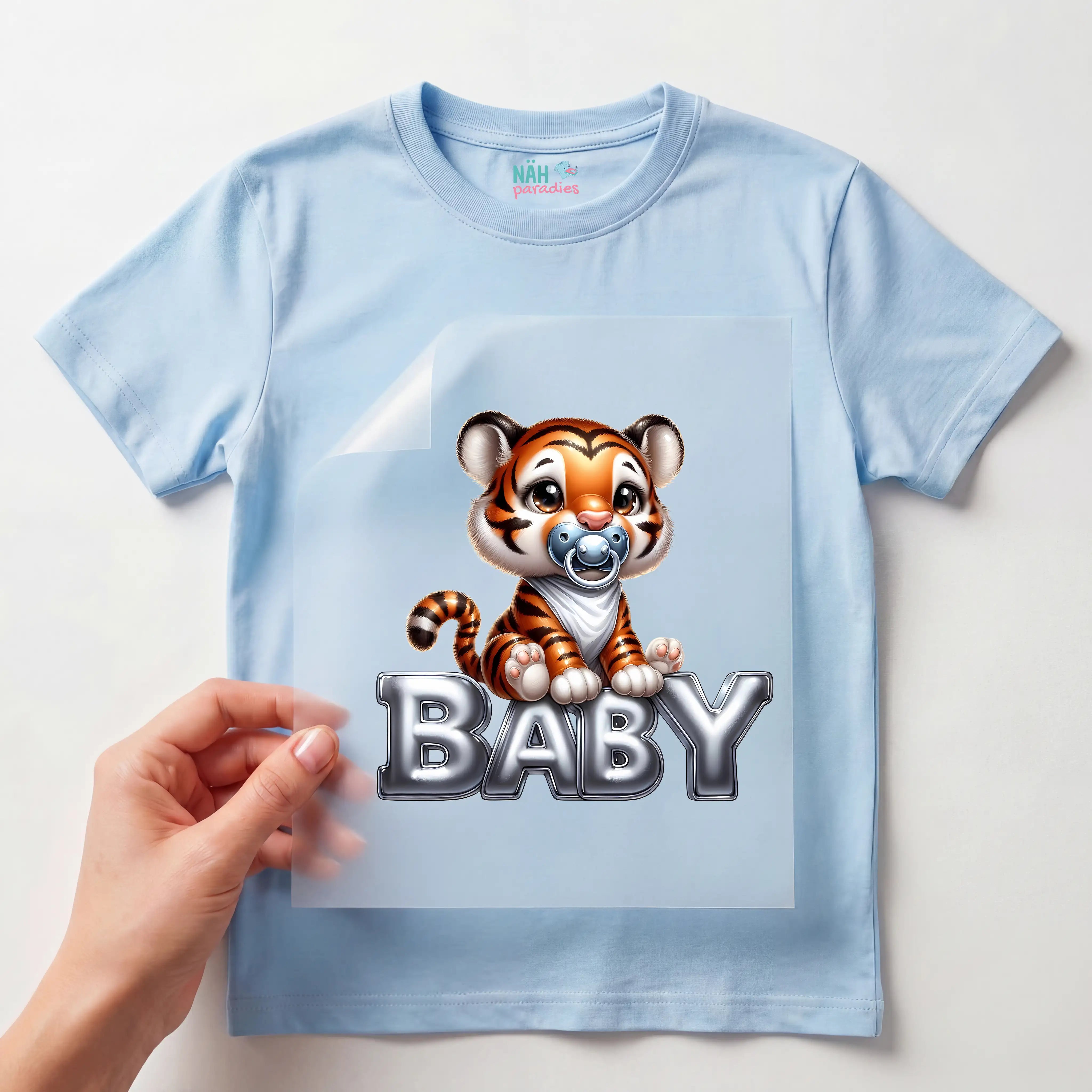 Bügelbild Baby Tiger Mika