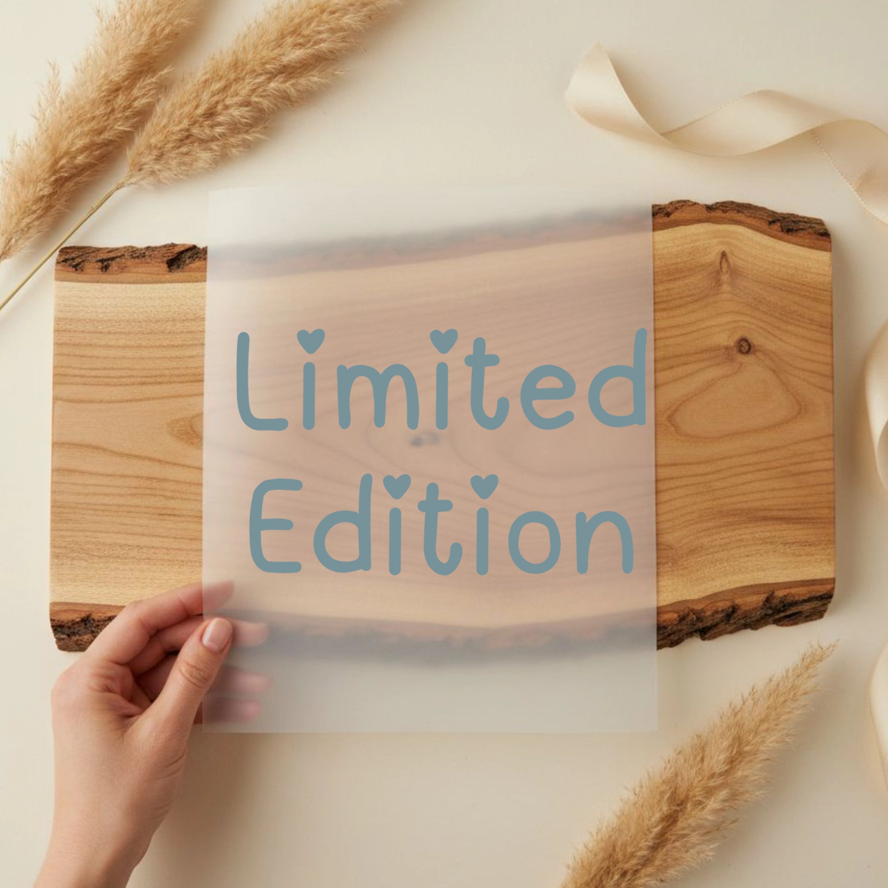 Bügelbild Limit Edition Herzchen Dunkelblau