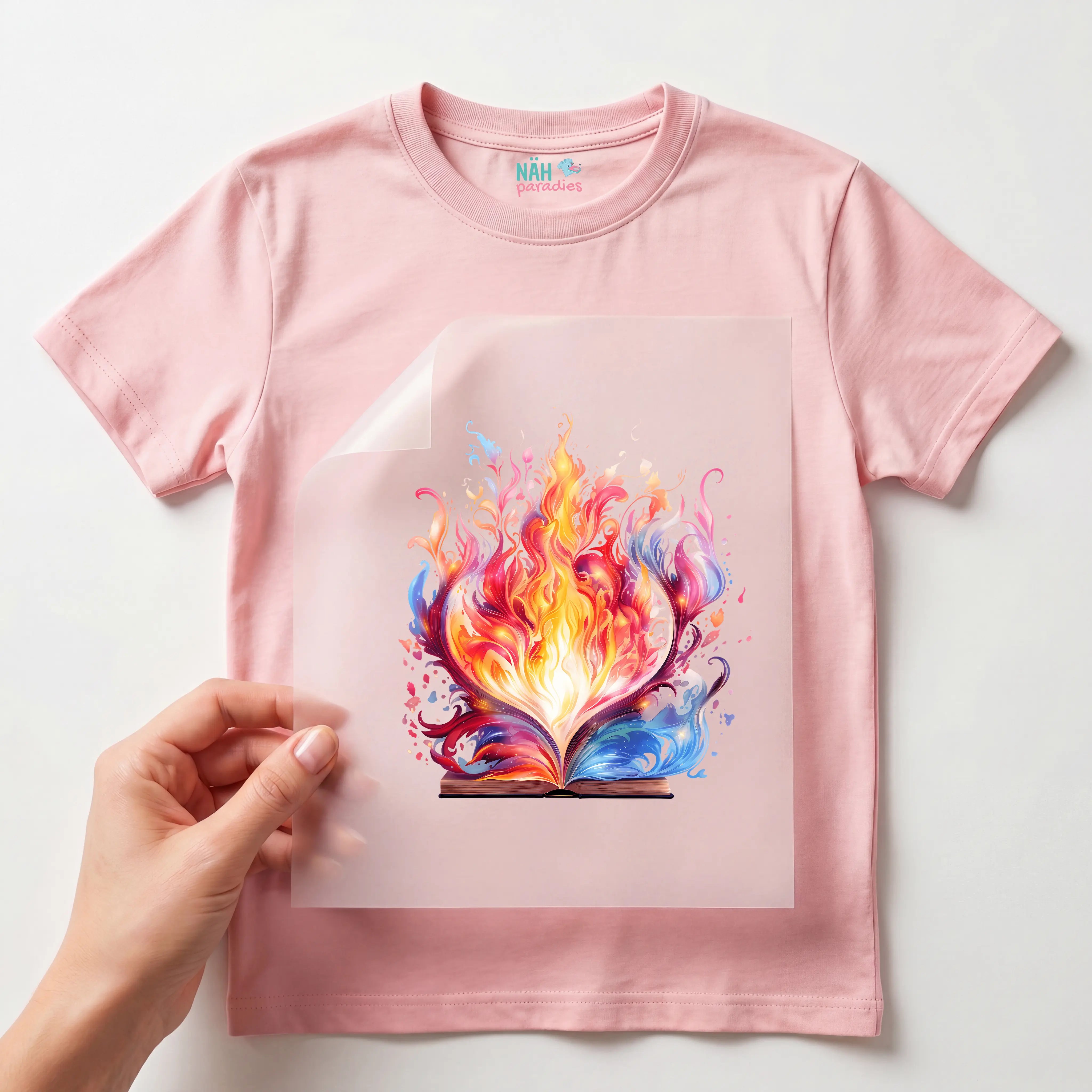 Bügelbild Buch Feuer der Fantasie