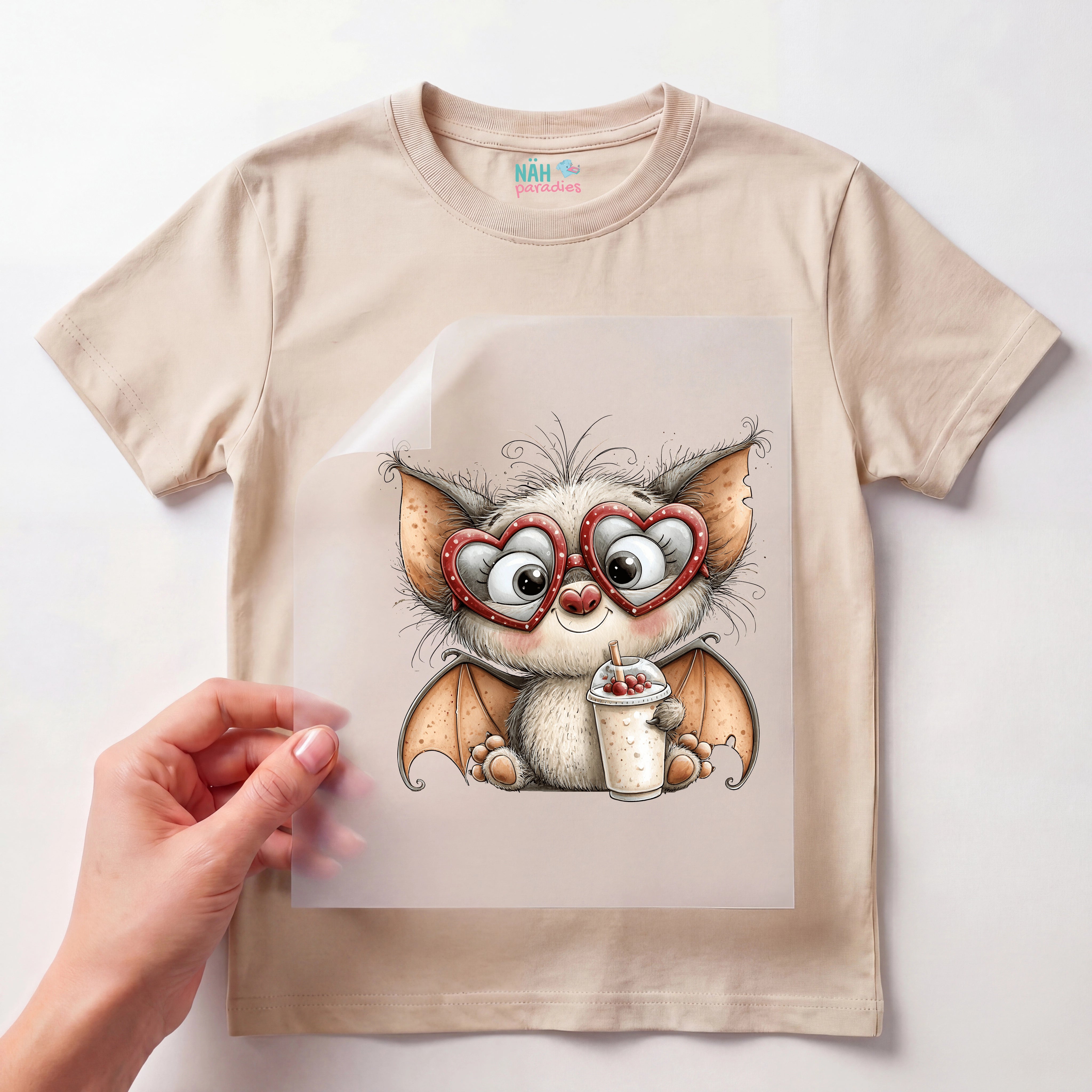 Bügelbild Fledermaus mit Herzbrille