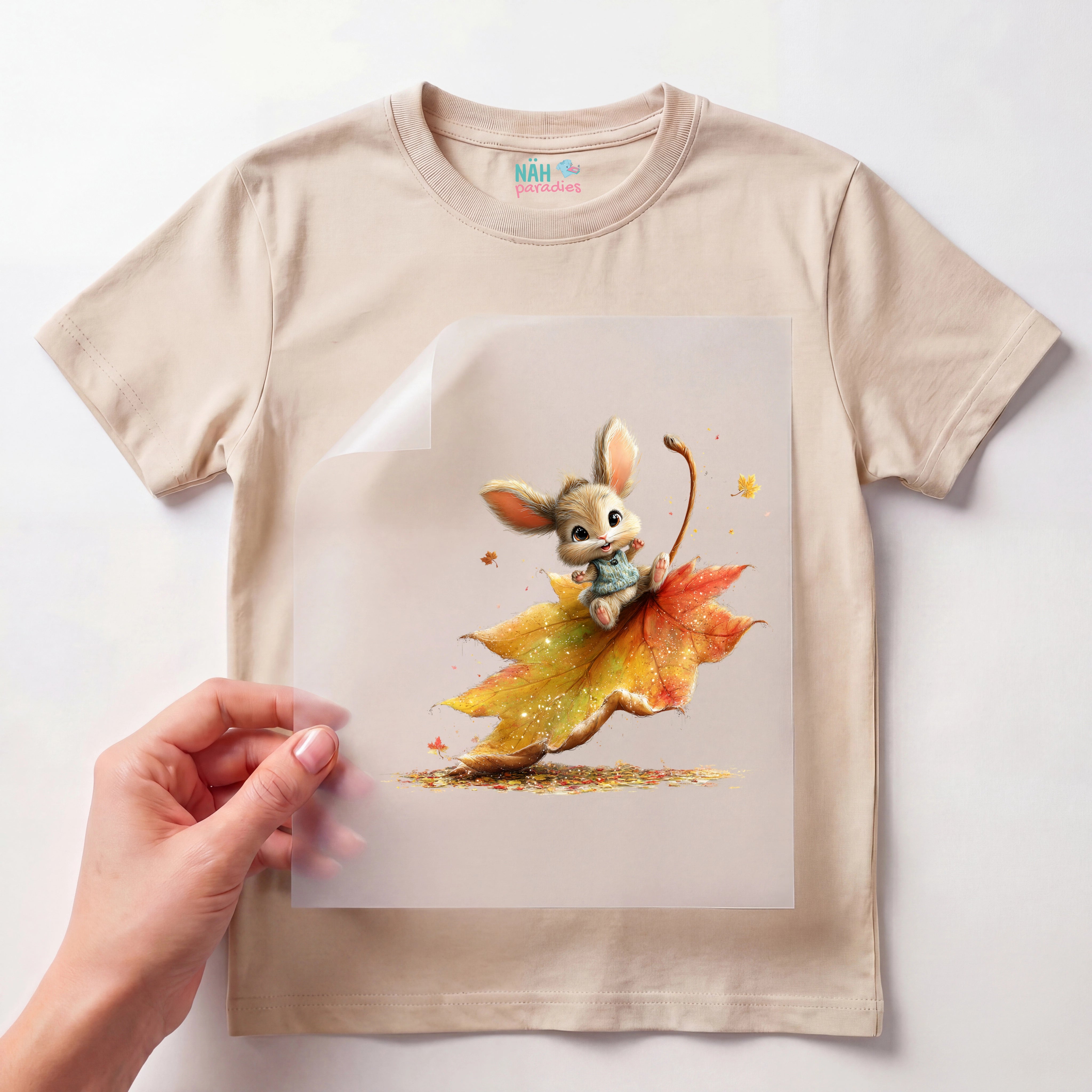 Bügelbild Hase mit Ahornblatt