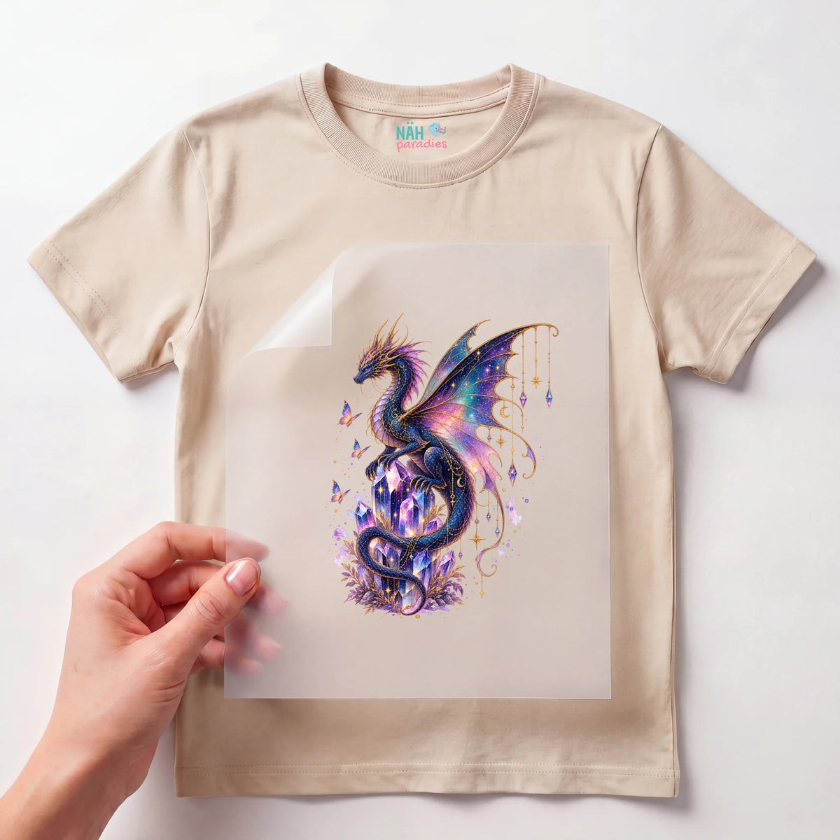 Bügelbild Drache mit Kristallen Lila