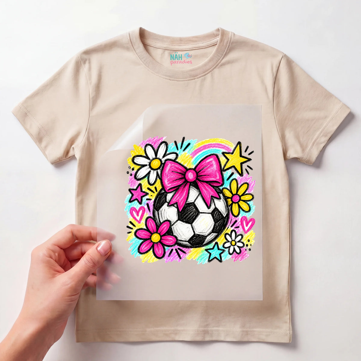 Bügelbild Fußball mit Schleife und Blumen Pink