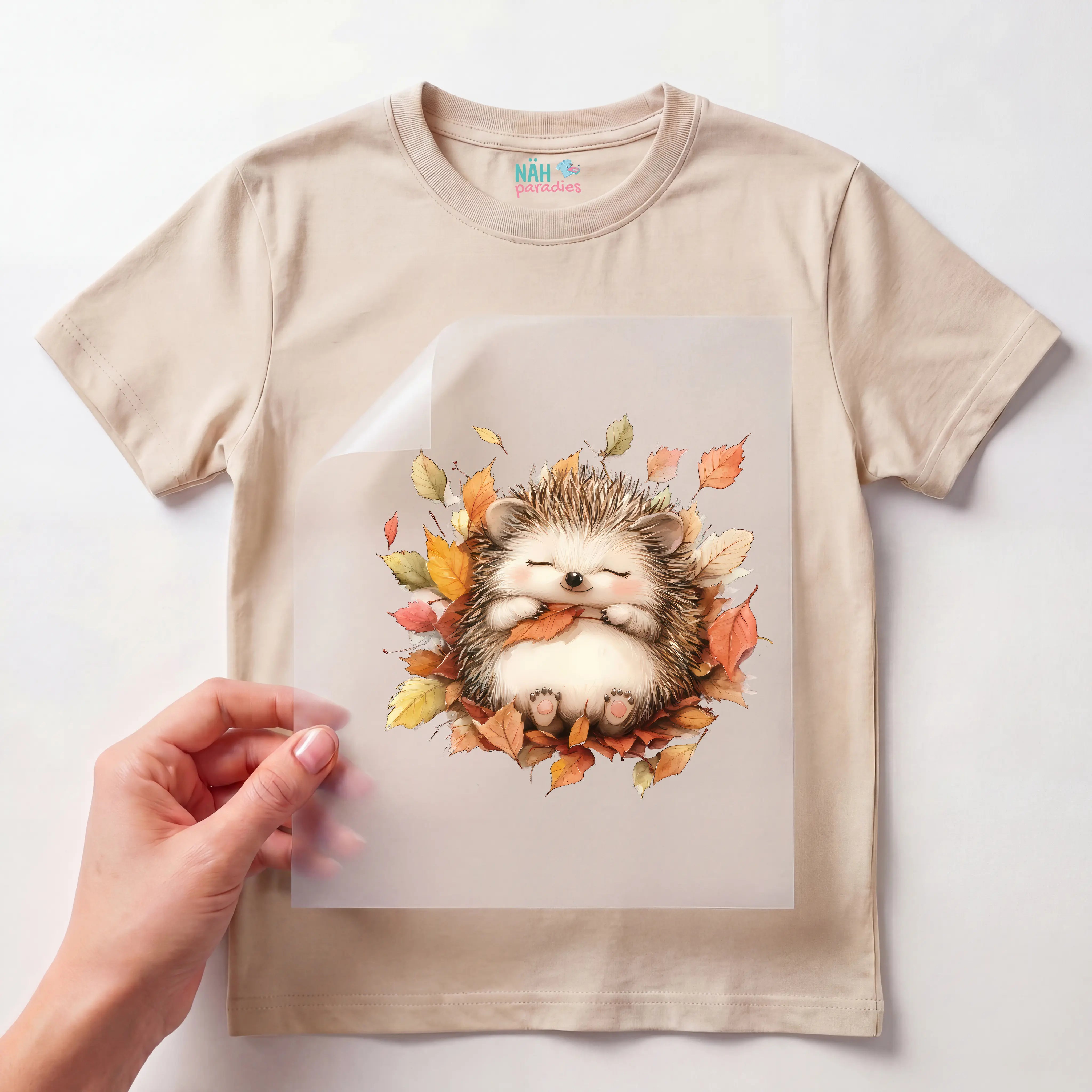 Bügelbild Igel im Herbstträumchen