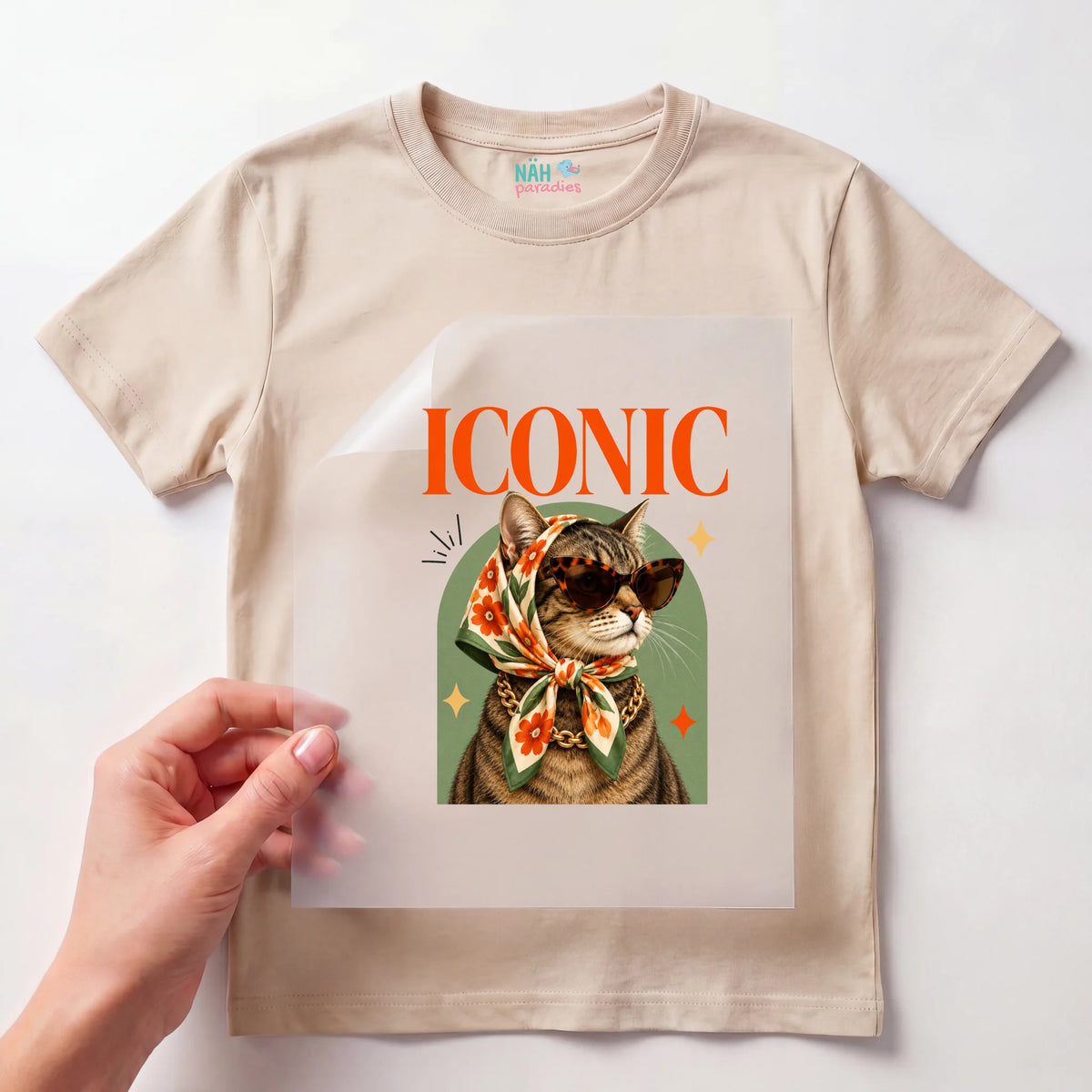 Bügelbild Katze Iconic mit Kopftuch