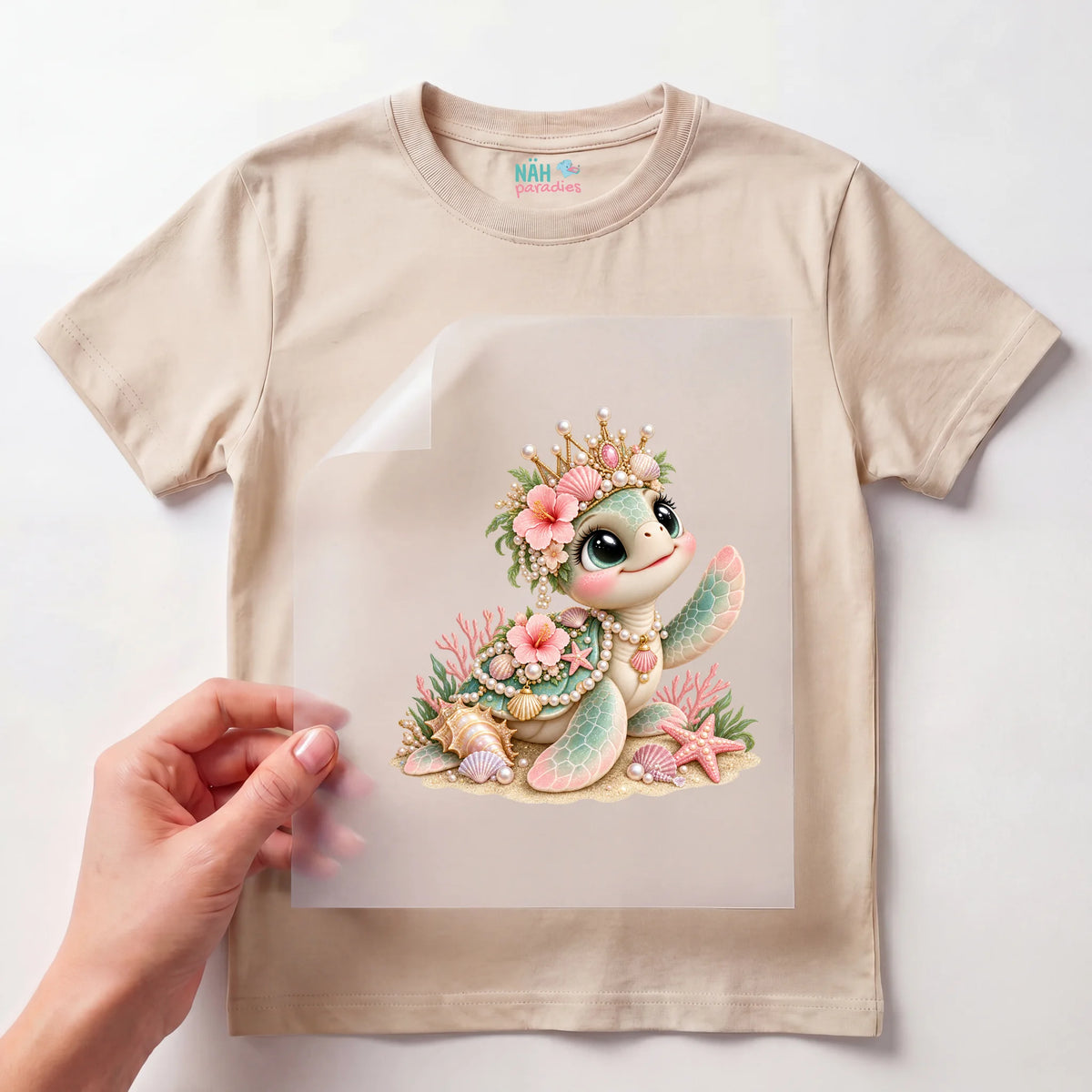 Bügelbild Meeresschildkröte mit Blumen und Perlen