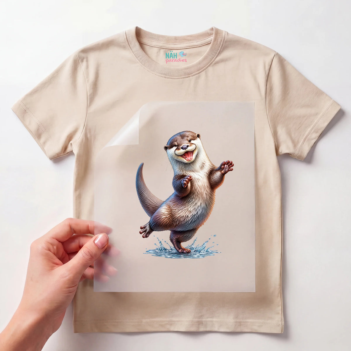 Bügelbild Otter tanzt im Wasser
