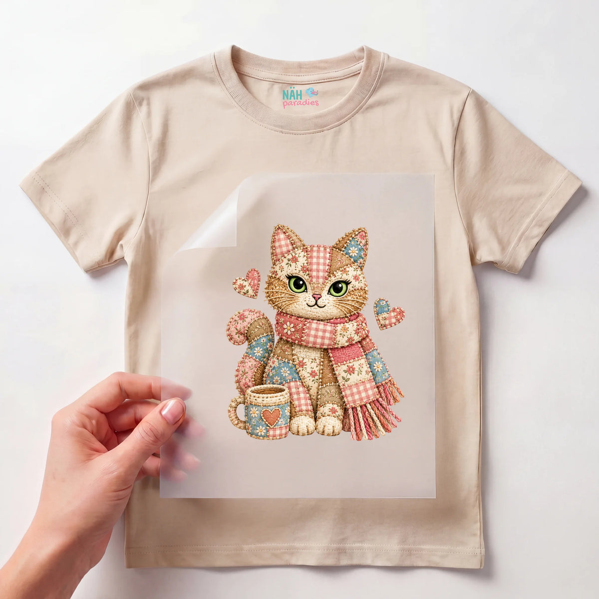 Bügelbild Patchwork Katze mit Schal