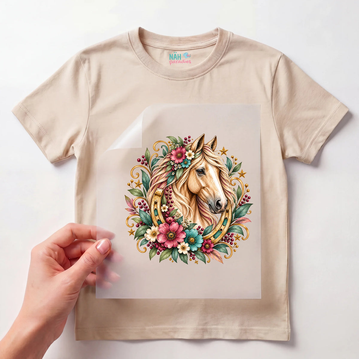 Bügelbild Pferd mit Hufeisen und Blumen