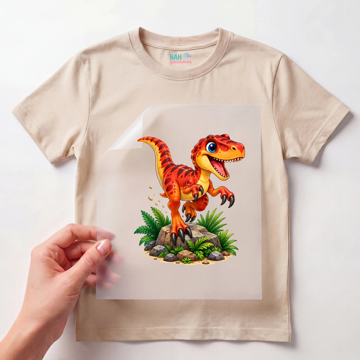 Bügelbild Raptor Baby Orange mit Palmen