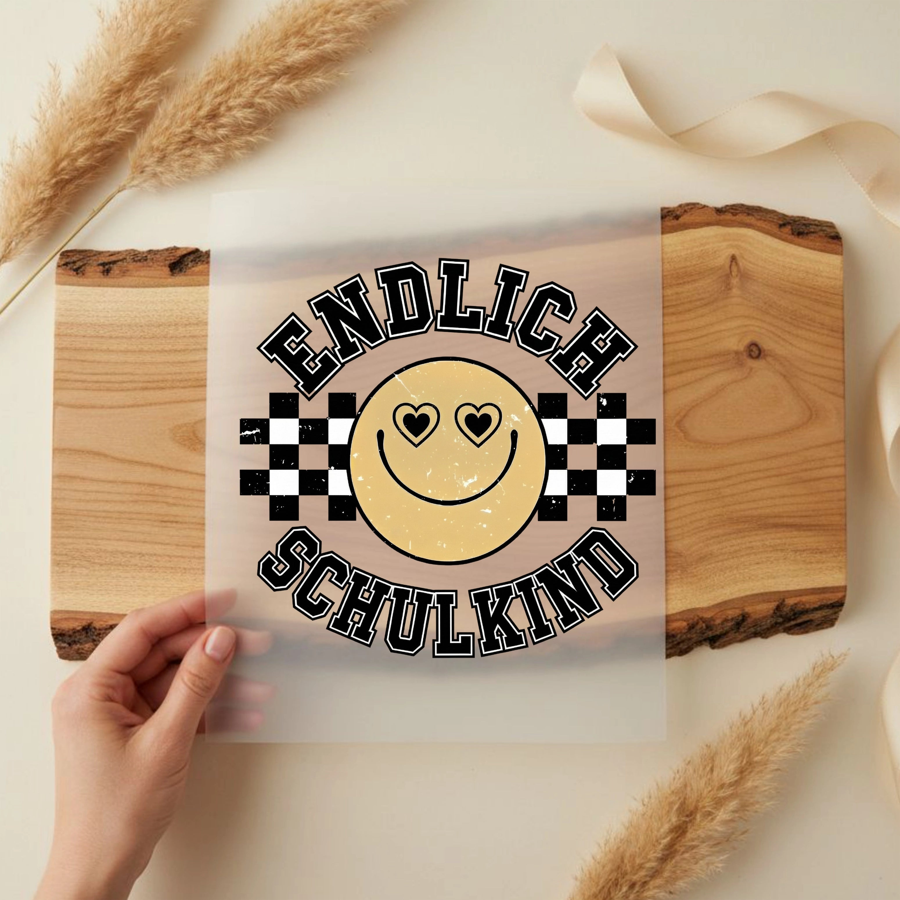 Bügelbild Smiley Herzaugen Schule