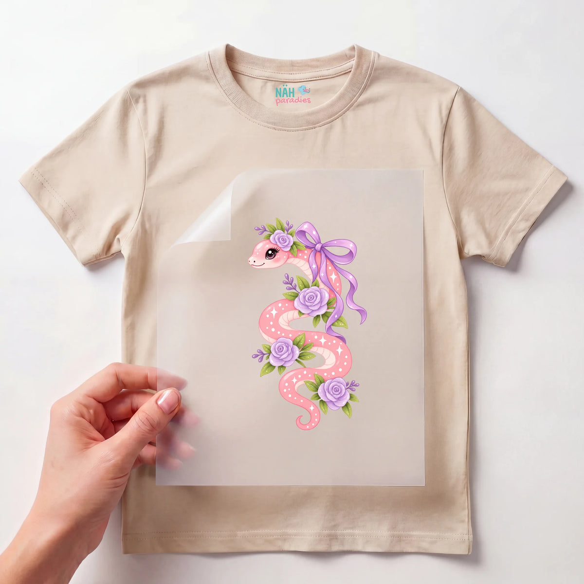 Bügelbild Schlange Rosa mit Rosen und Schleife