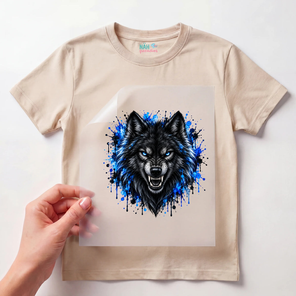 Bügelbild Schwarzer Wolf Blau Splash
