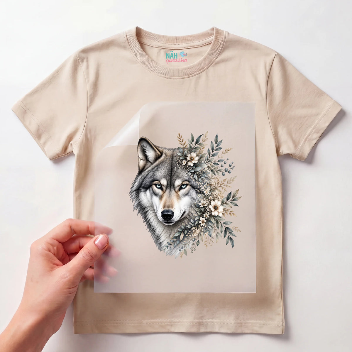 Bügelbild Wolf mit Blumen Boho